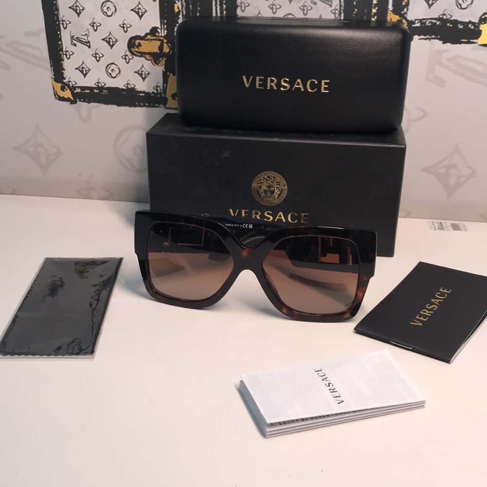 NEW AUTHENTIC Versace Tortoise Shell Sunglasses VE4402 8788 - Picture 13 of 16
